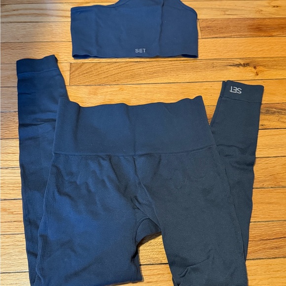 SET Active Set - Picture 2 of 2